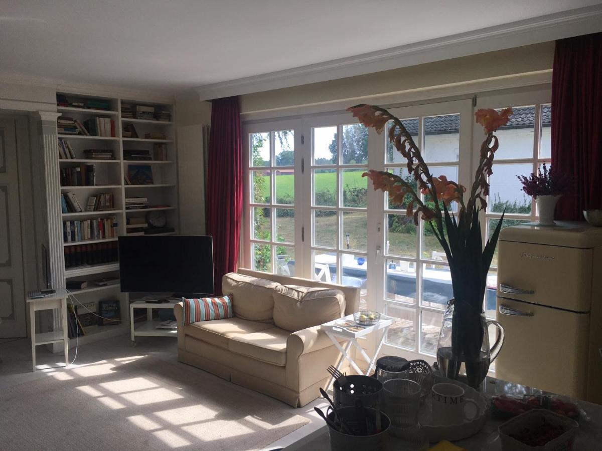 Wunderschones Haus Mit Herrlichem Panoramablick 鲁纳 外观 照片